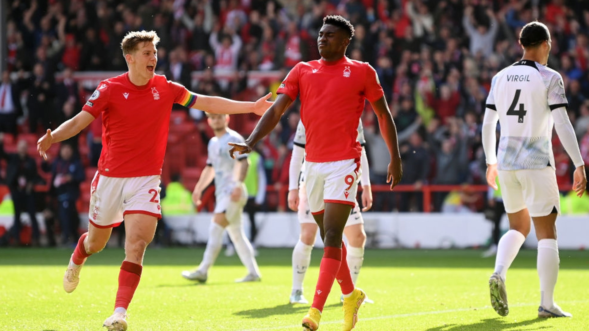 划通过此举 划通过此举