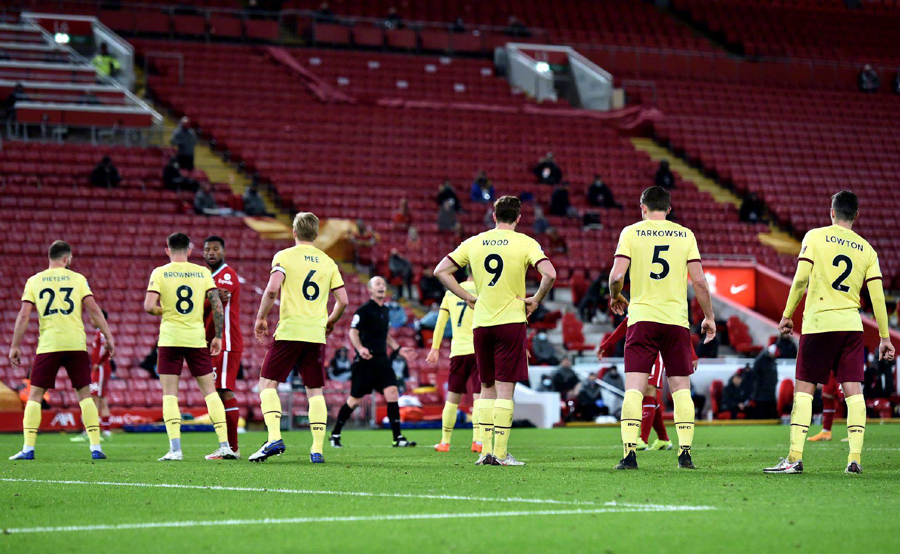 心球员在比 心球员在比